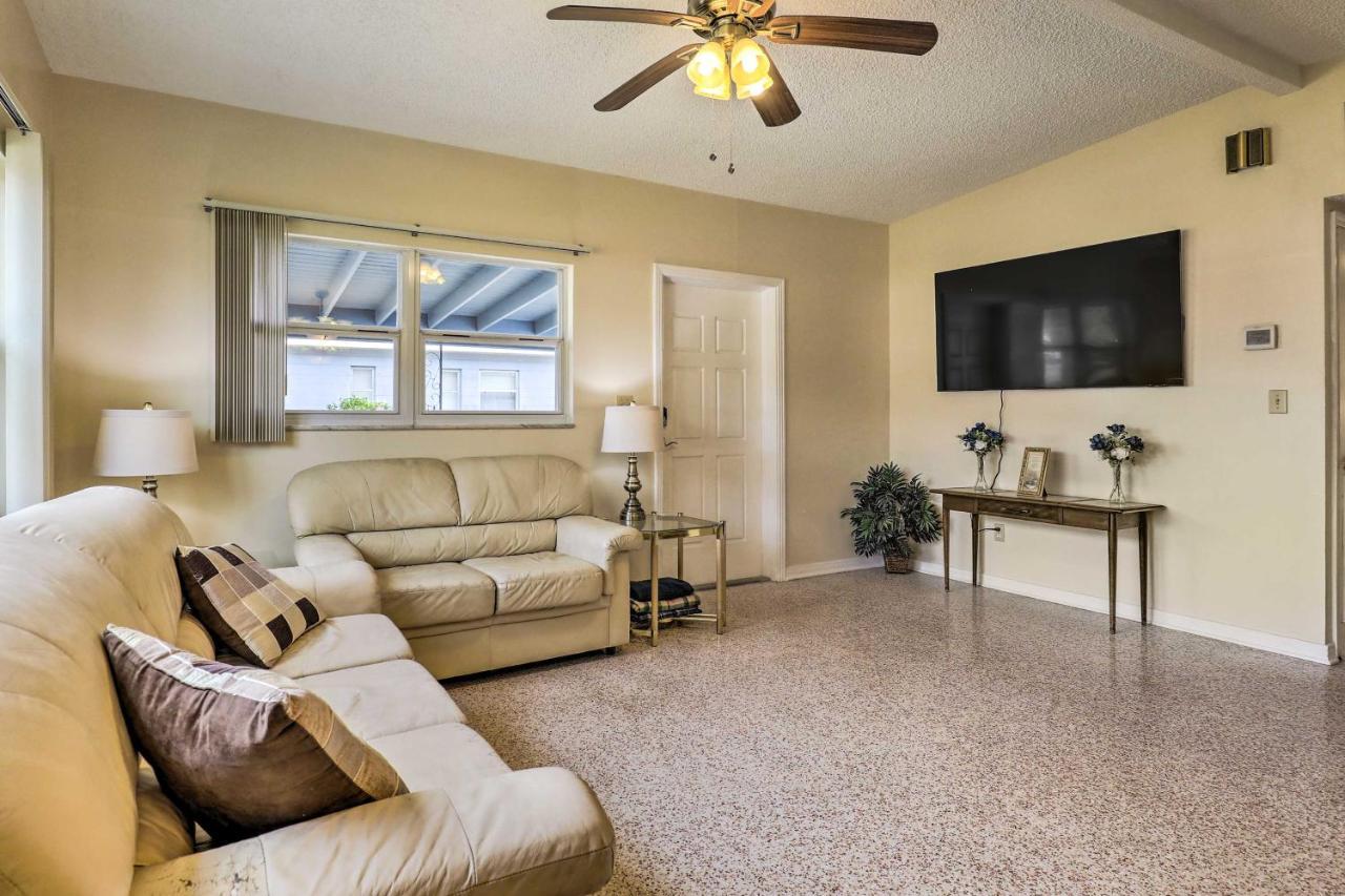Tampa Vacation Rental Near Busch Gardens! Exterior photo